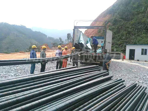 湖南金沙路橋建設(shè)有限公司江華S355公路二標(biāo)